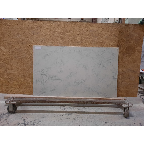 Кварцевый агломерат SMARTQUARTZ CARRARA WHITE Кусок 1430*850*20 мм