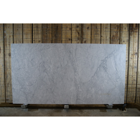 Мрамор BIANCO CARRARA Кусок 1180*660*30 мм